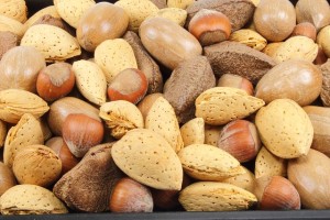 almonds-484268_640